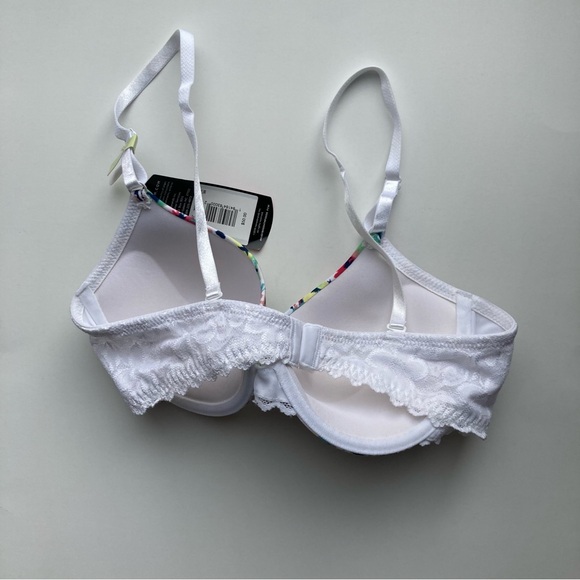 Maidenform Push-Up Cup Boosting Sexy Demi Shaping Bra - Picture 4 of 4